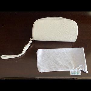 Oakley sunglasses case with microfiber bag